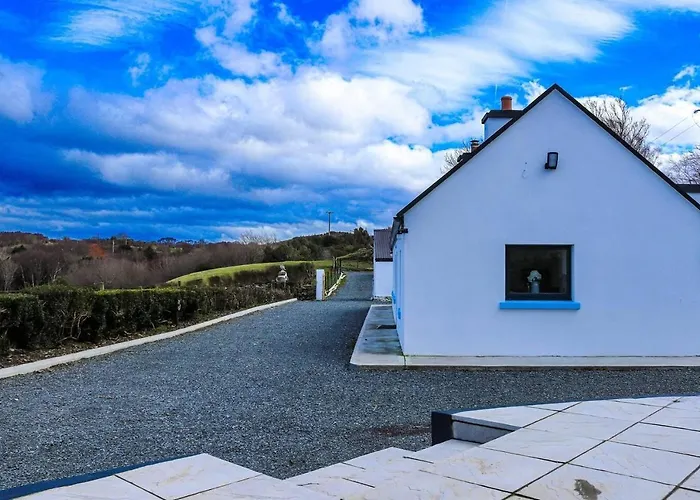 Stunning Westport Cottage - Sleeps 6