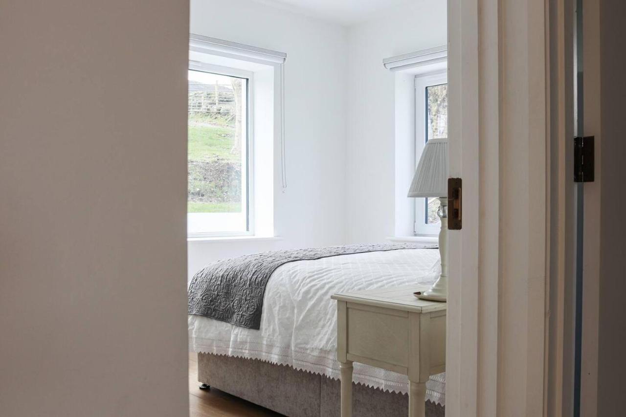 Stunning - Sleeps 6 *